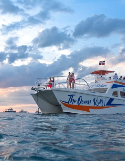 Fantoma Travel Catamaran